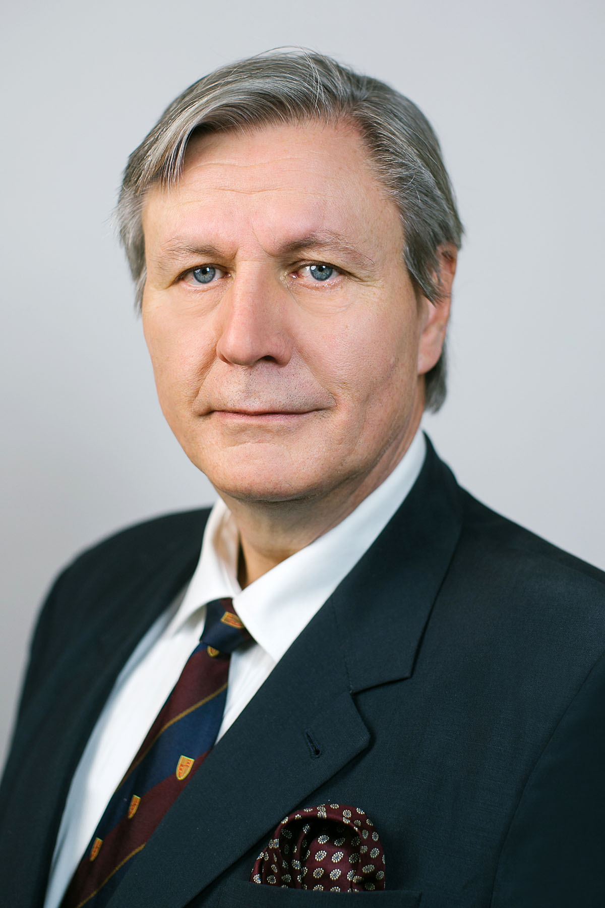 Mag. Dr. Stefan Mackowski